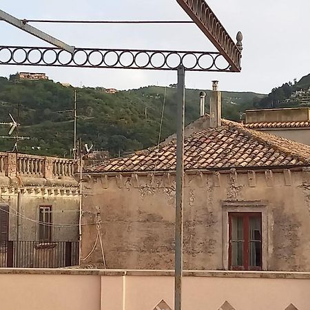Al Vecchio Castello Bed & Breakfast Тропеа Екстериор снимка