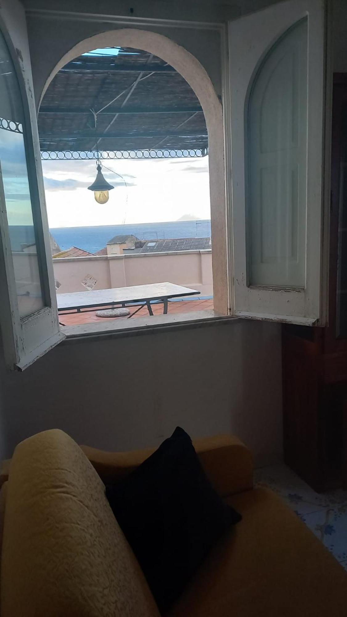 Al Vecchio Castello Bed & Breakfast Тропеа Екстериор снимка