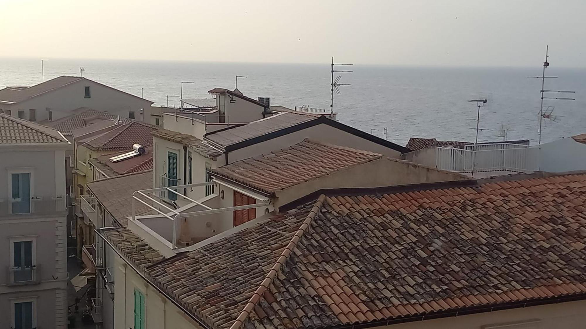 Al Vecchio Castello Bed & Breakfast Тропеа Екстериор снимка