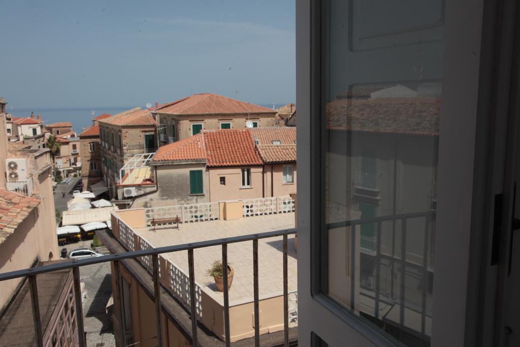 Al Vecchio Castello Bed & Breakfast Тропеа Екстериор снимка