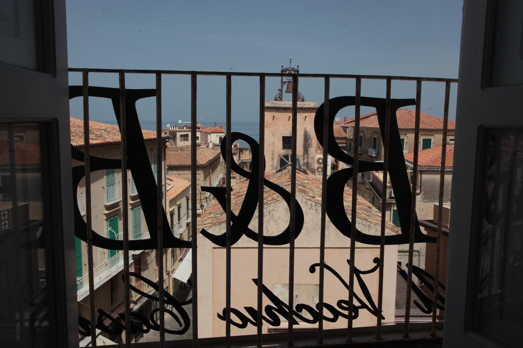 Al Vecchio Castello Bed & Breakfast Тропеа Екстериор снимка